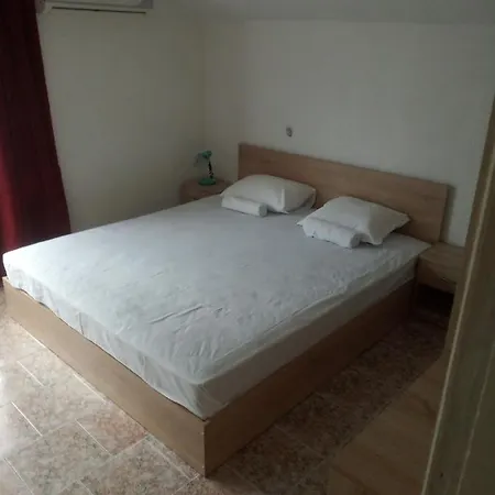 Drazhev Guest house 3*