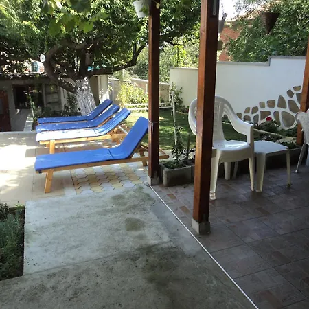 Guest house Drazhev 3*